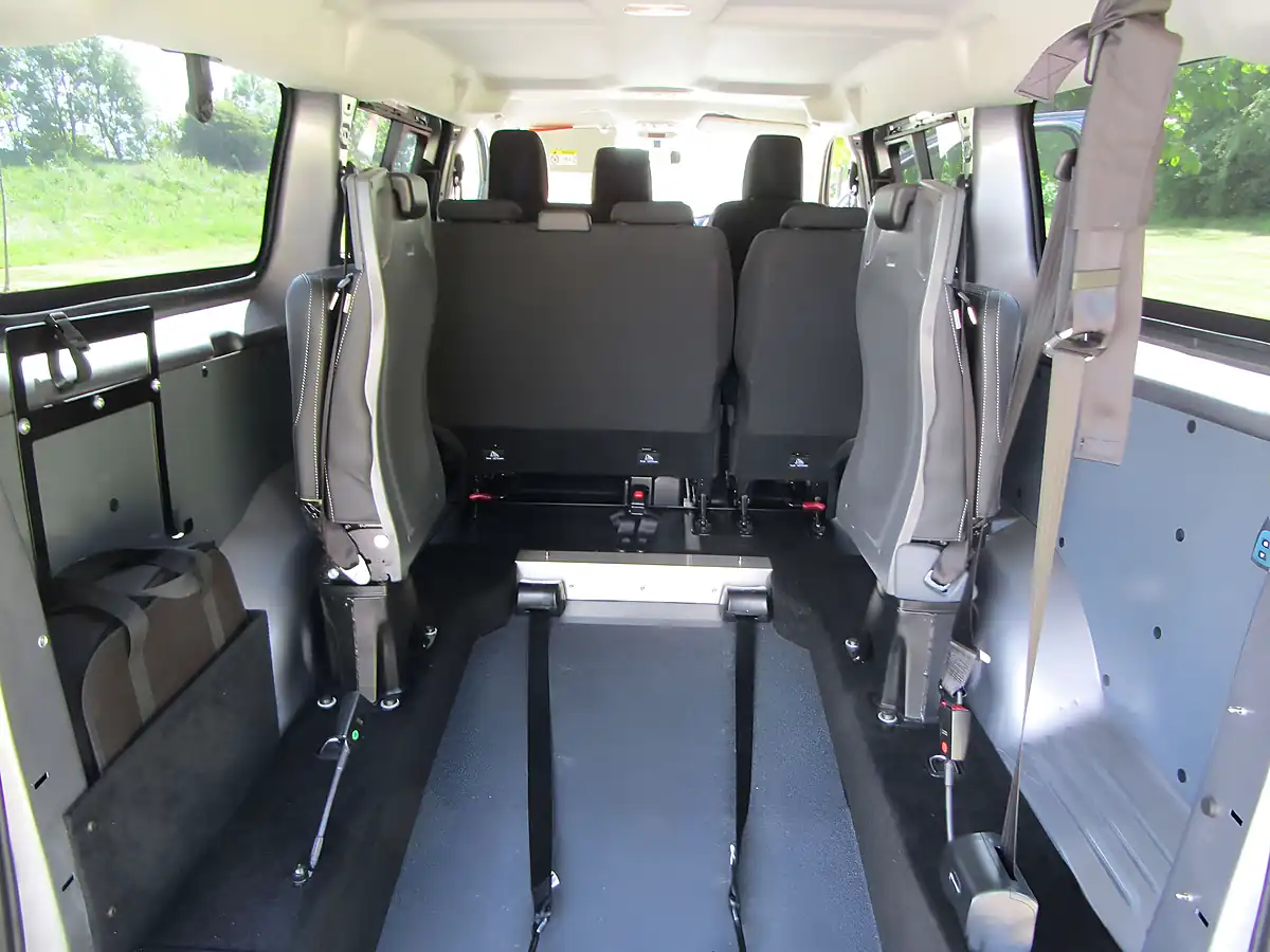 Used 2023 Vauxhall Vivaro Life Grey - Interior and Exterior details 6