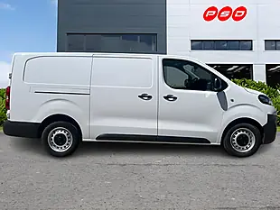 Used 2023 Vauxhall Vivaro Prime Kaolin White - Interior and Exterior details 9