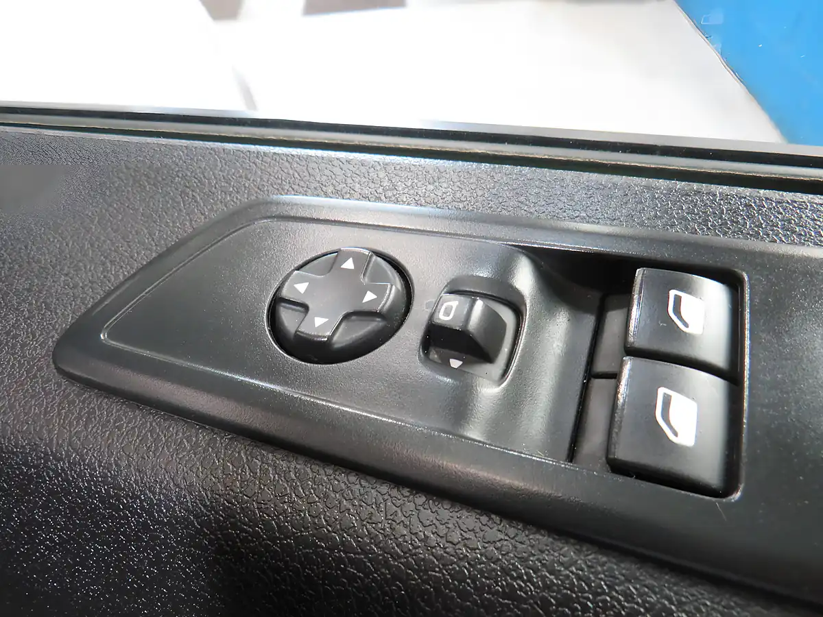 Used 2023 Vauxhall Vivaro Prime L1H1 White - Interior and Exterior details 6