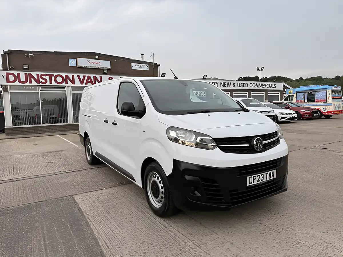 Used 2023 Vauxhall Vivaro Prime L2 H1 Lwb - Front View