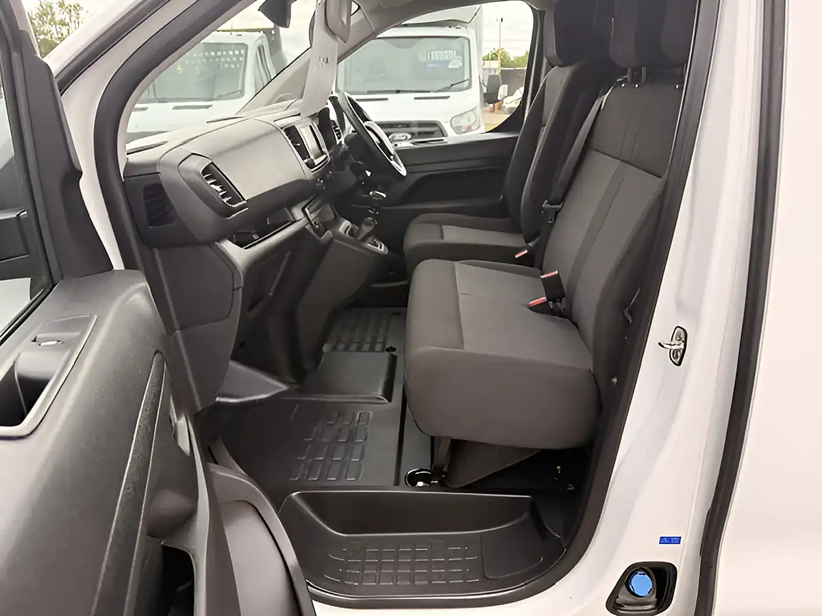 Used 2023 Vauxhall Vivaro Prime L2 H1 Lwb - Interior and Exterior details 13