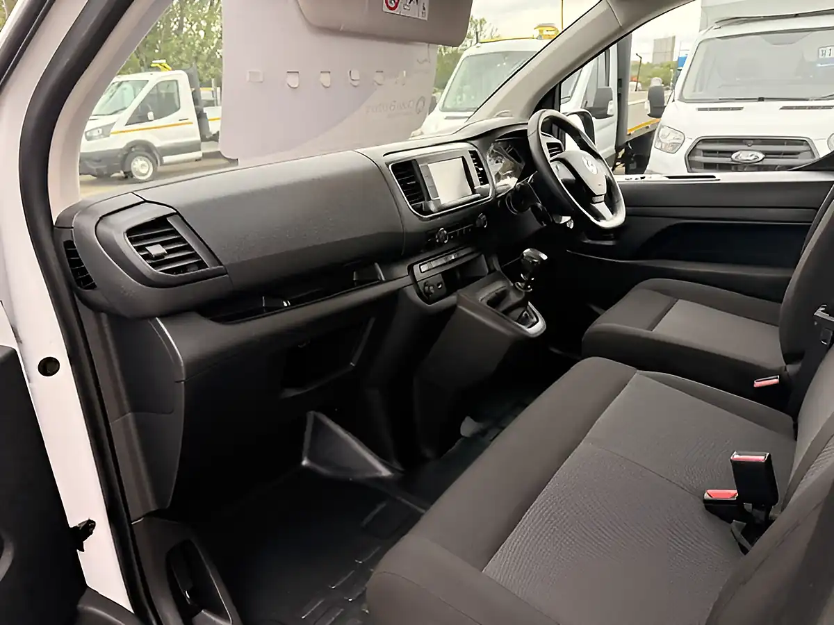 Used 2023 Vauxhall Vivaro Prime L2 H1 Lwb - Interior and Exterior details 14