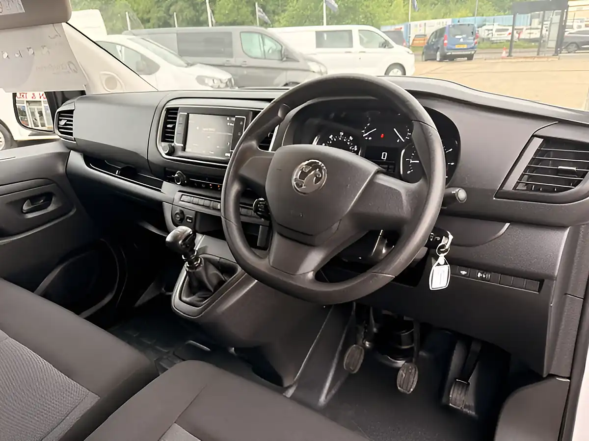 Used 2023 Vauxhall Vivaro Prime L2 H1 Lwb - Interior and Exterior details 16