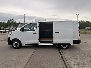 Used 2023 Vauxhall Vivaro Prime L2 H1 Lwb - Interior and Exterior details 9