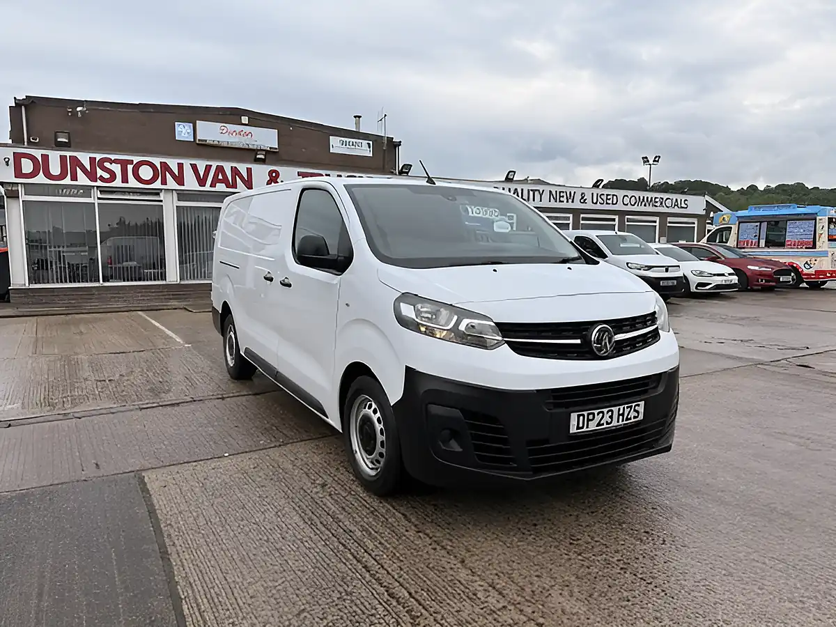Used 2023 Vauxhall Vivaro Prime L2 H1 Lwb White - Front View