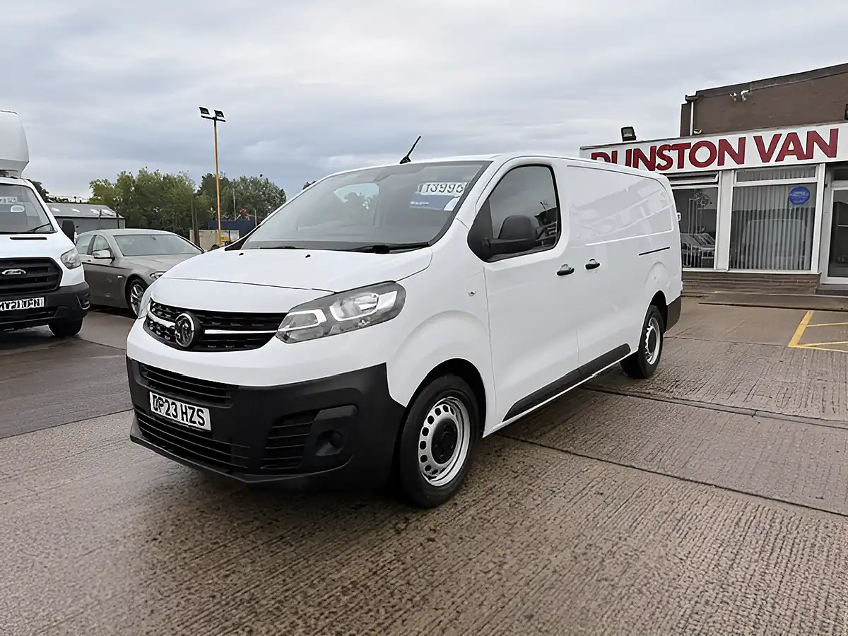Used 2023 Vauxhall Vivaro Prime L2 H1 Lwb White - Interior and Exterior details 12