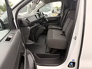 Used 2023 Vauxhall Vivaro Prime L2 H1 Lwb White - Interior and Exterior details 15