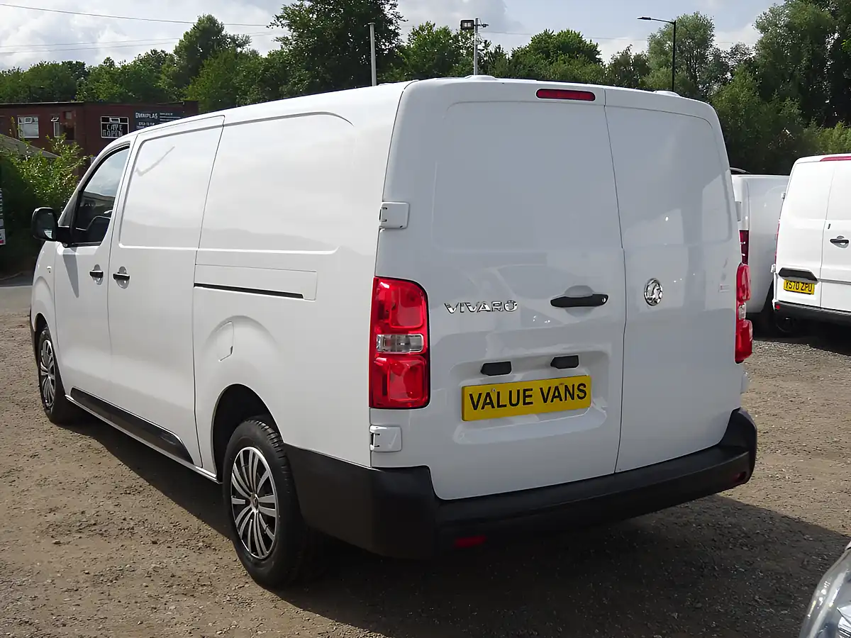 Used 2023 Vauxhall Vivaro Prime L2 H1 (lwb) White - Interior and Exterior details 11