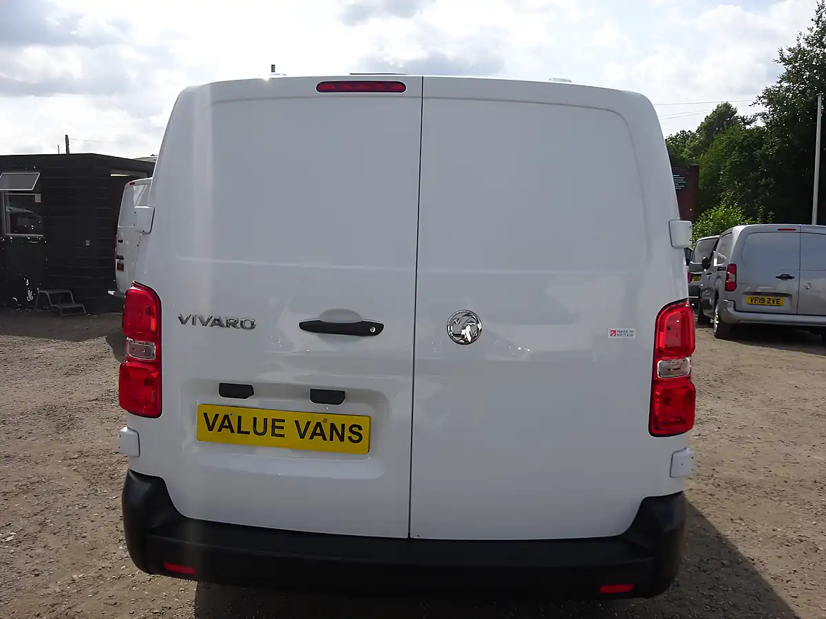 Used 2023 Vauxhall Vivaro Prime L2 H1 (lwb) White - Interior and Exterior details 12