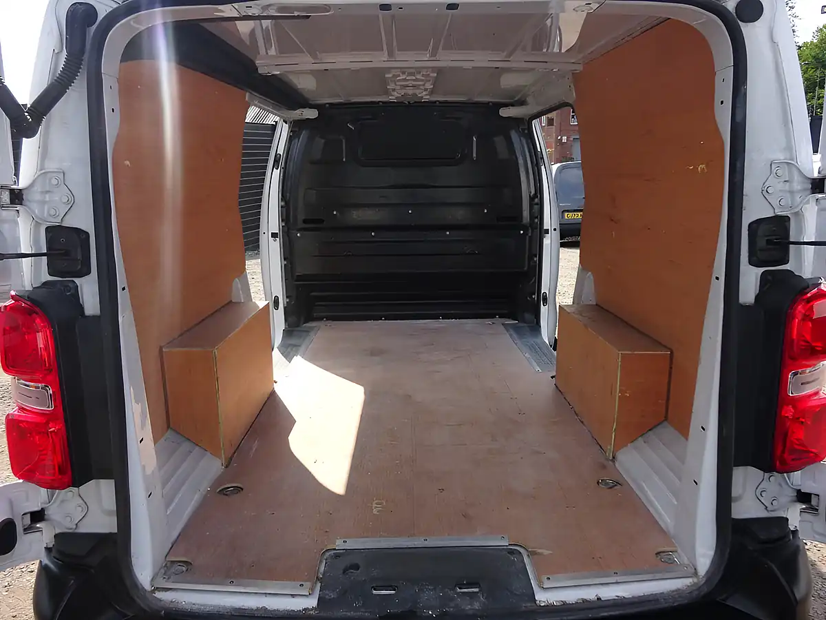 Used 2023 Vauxhall Vivaro Prime L2 H1 (lwb) White - Interior and Exterior details 13