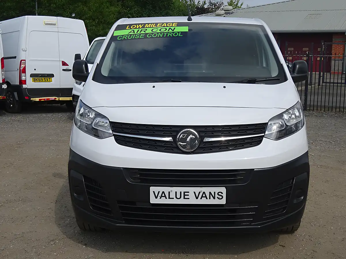 Used 2023 Vauxhall Vivaro Prime L2 H1 (lwb) White - Interior and Exterior details 4
