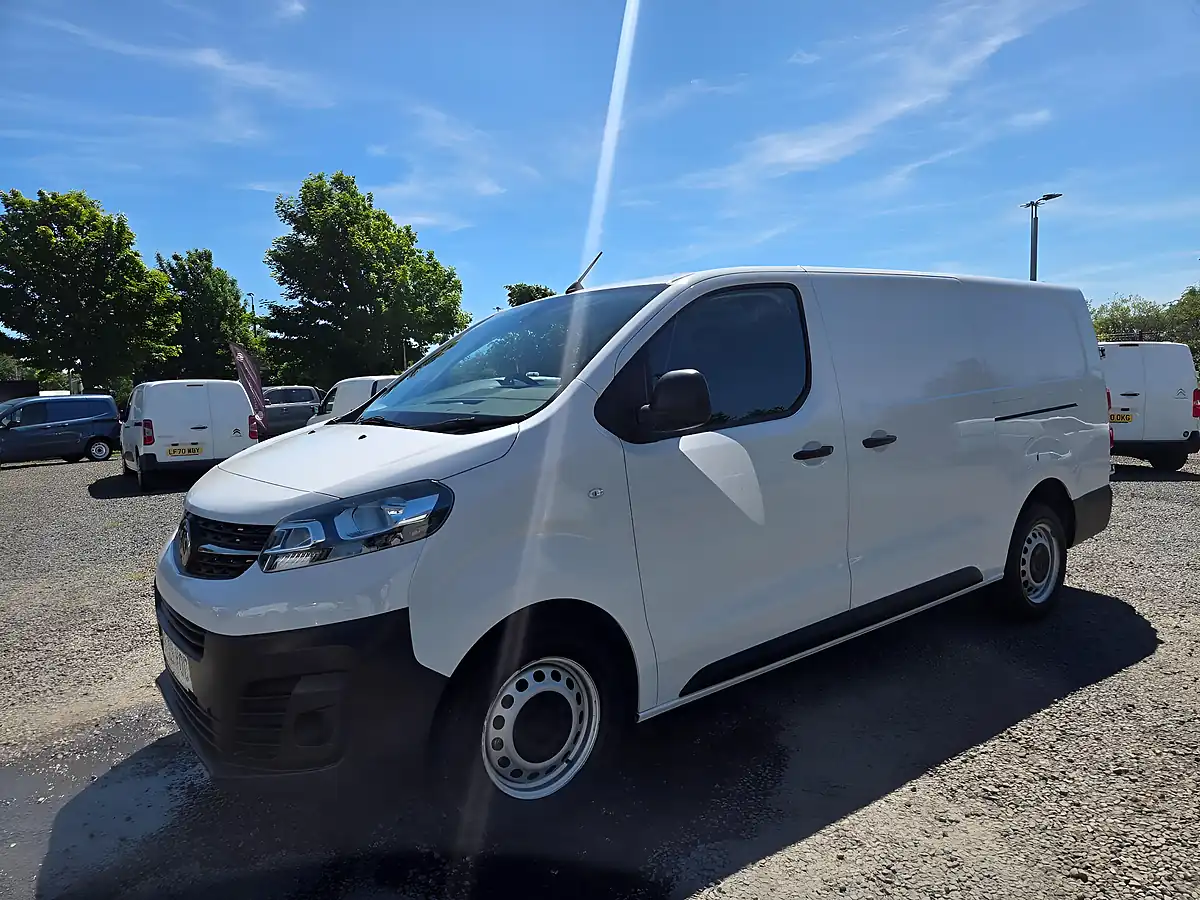 Used 2023 Vauxhall Vivaro Prime L2 H1 White - Interior and Exterior details 9