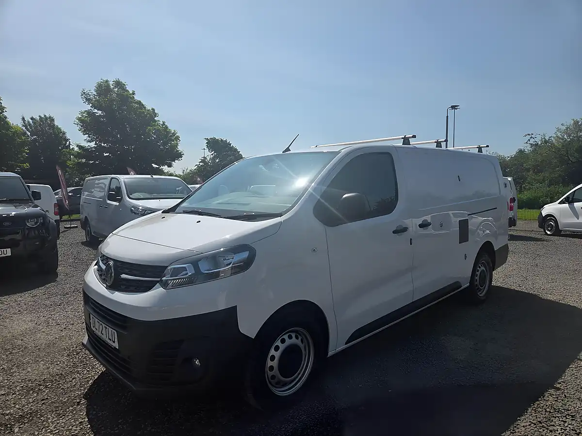 Used 2023 Vauxhall Vivaro Prime L2 H1 White - Interior and Exterior details 10