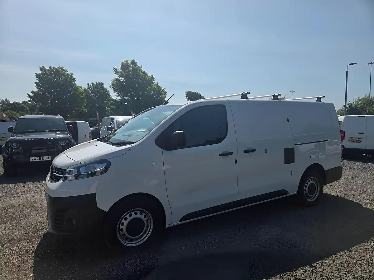 Used 2023 Vauxhall Vivaro Prime L2 H1 White - Interior and Exterior details 11