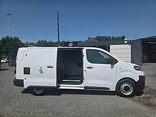 Used 2023 Vauxhall Vivaro Prime L2 H1 White - Interior and Exterior details 4