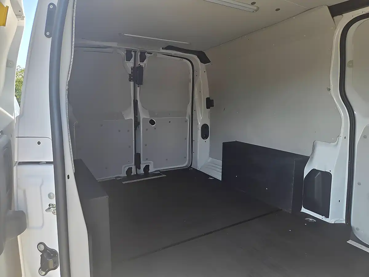 Used 2023 Vauxhall Vivaro Prime L2 H1 White - Interior and Exterior details 6