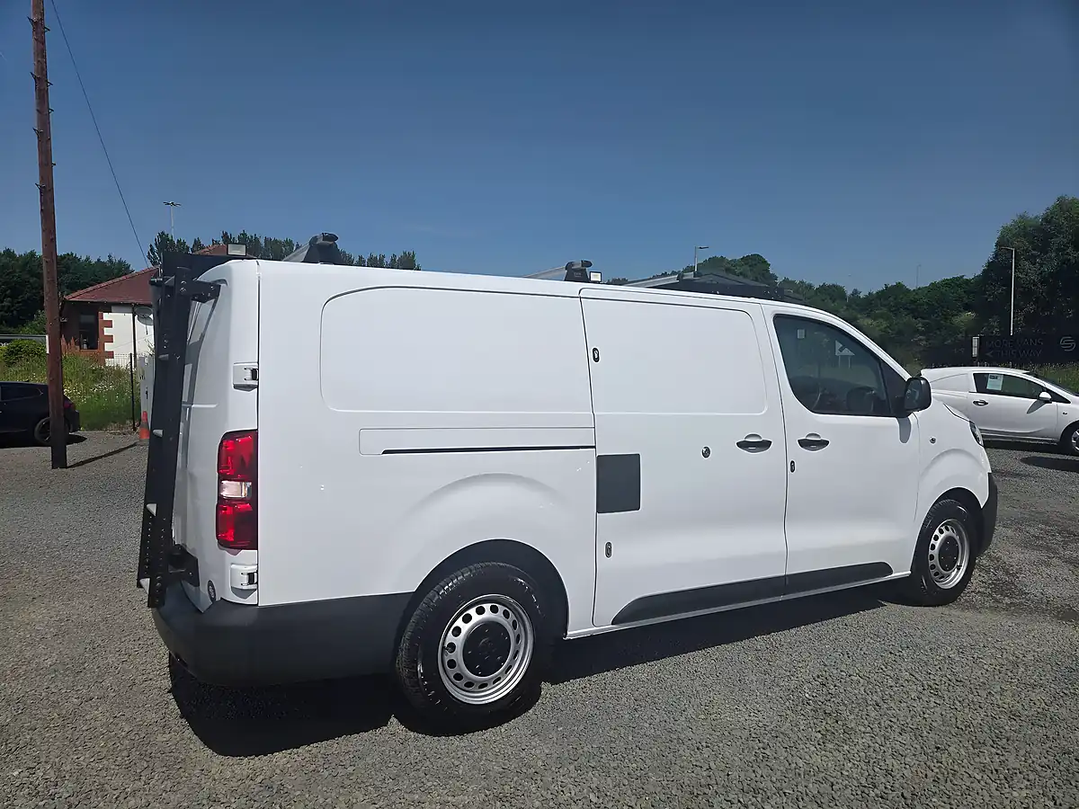 Used 2023 Vauxhall Vivaro Prime L2 H1 White - Interior and Exterior details 8