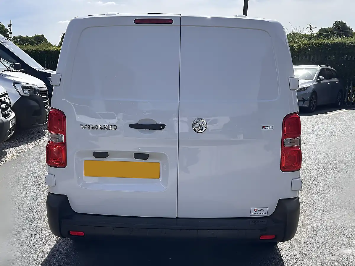Used 2023 Vauxhall Vivaro Prime L2H1 Kaolin White (brilliant) - Interior and Exterior details 13