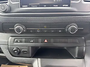 Used 2023 Vauxhall Vivaro Prime L2H1 Kaolin White (brilliant) - Interior and Exterior details 16
