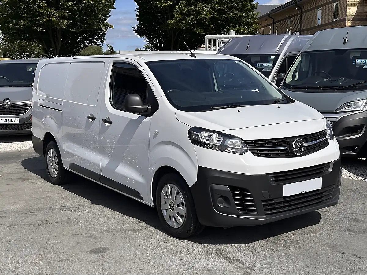 Used 2023 Vauxhall Vivaro Prime L2H1 Kaolin White (brilliant) - Interior and Exterior details 6
