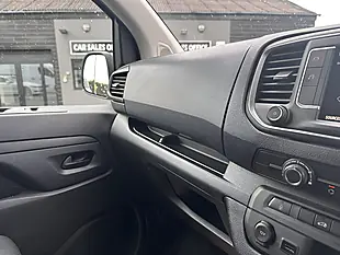 Used 2023 Vauxhall Vivaro Prime L2H1 Kaolin White - Interior and Exterior details 17