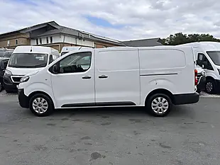 Used 2023 Vauxhall Vivaro Prime L2H1 Kaolin White - Interior and Exterior details 9