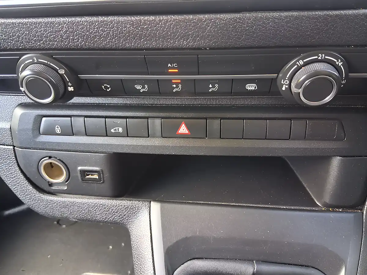 Used 2023 Vauxhall Vivaro Prime Panel Van Grey - Interior and Exterior details 13
