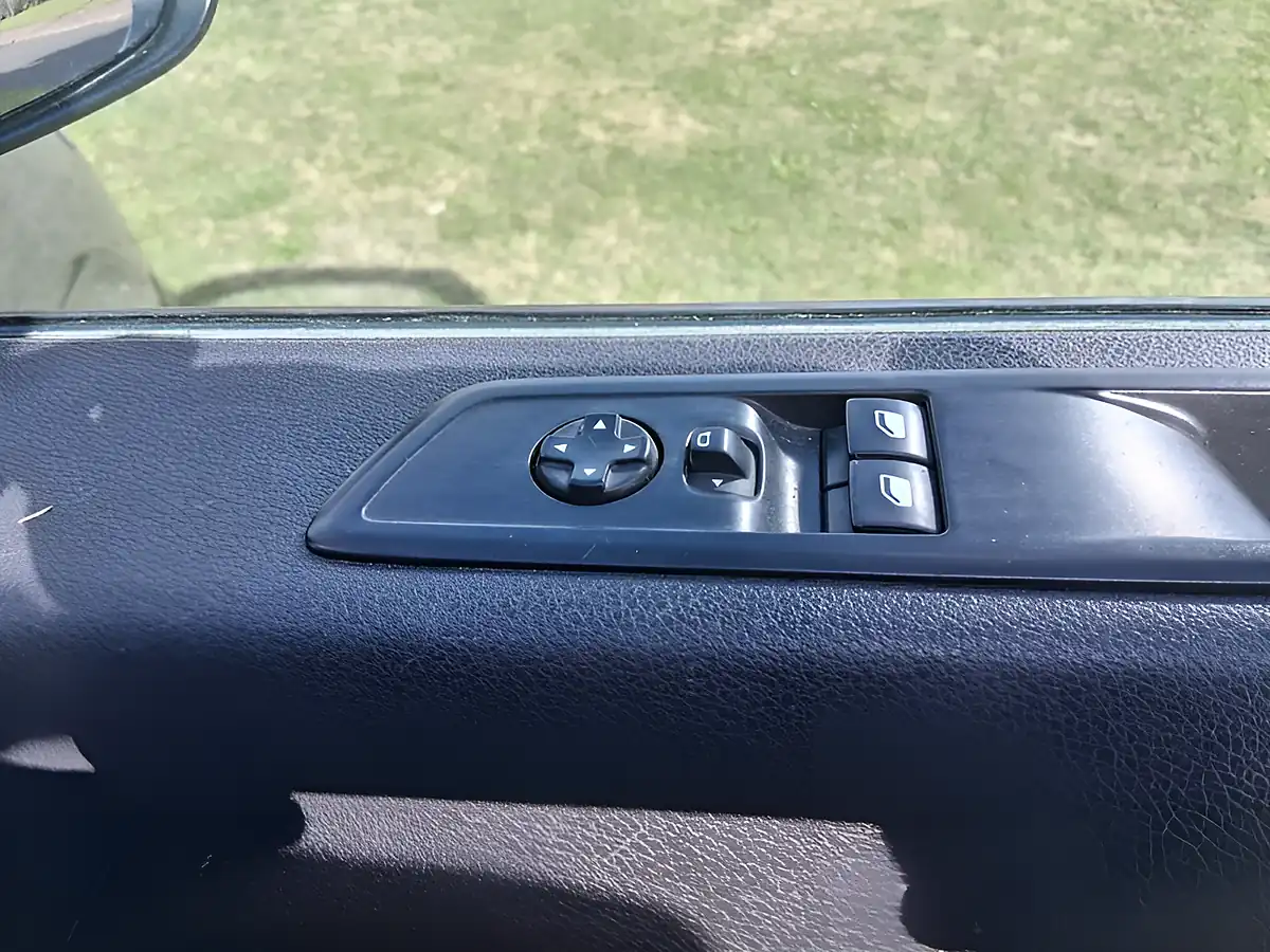 Used 2023 Vauxhall Vivaro Prime Panel Van Grey - Interior and Exterior details 18