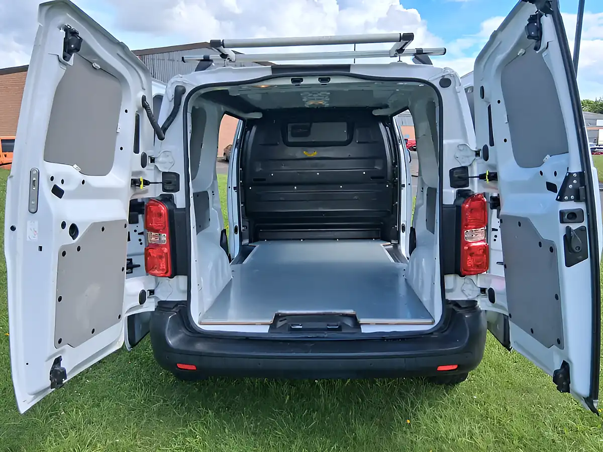 Used 2023 Vauxhall Vivaro Prime White - Interior and Exterior details 10