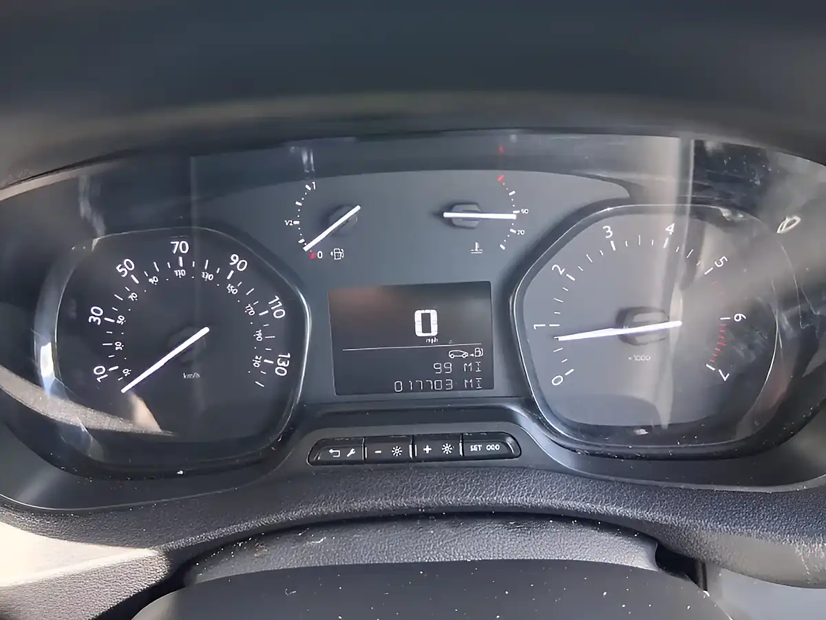 Used 2023 Vauxhall Vivaro Prime White - Interior and Exterior details 14