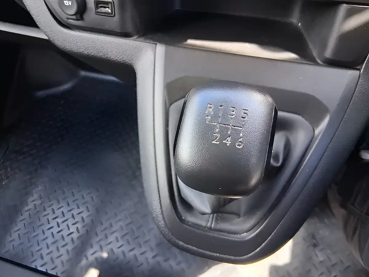 Used 2023 Vauxhall Vivaro Prime White - Interior and Exterior details 19