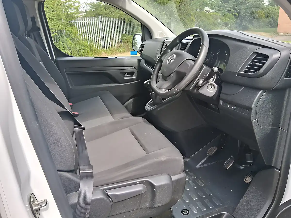 Used 2023 Vauxhall Vivaro Prime White - Interior and Exterior details 12