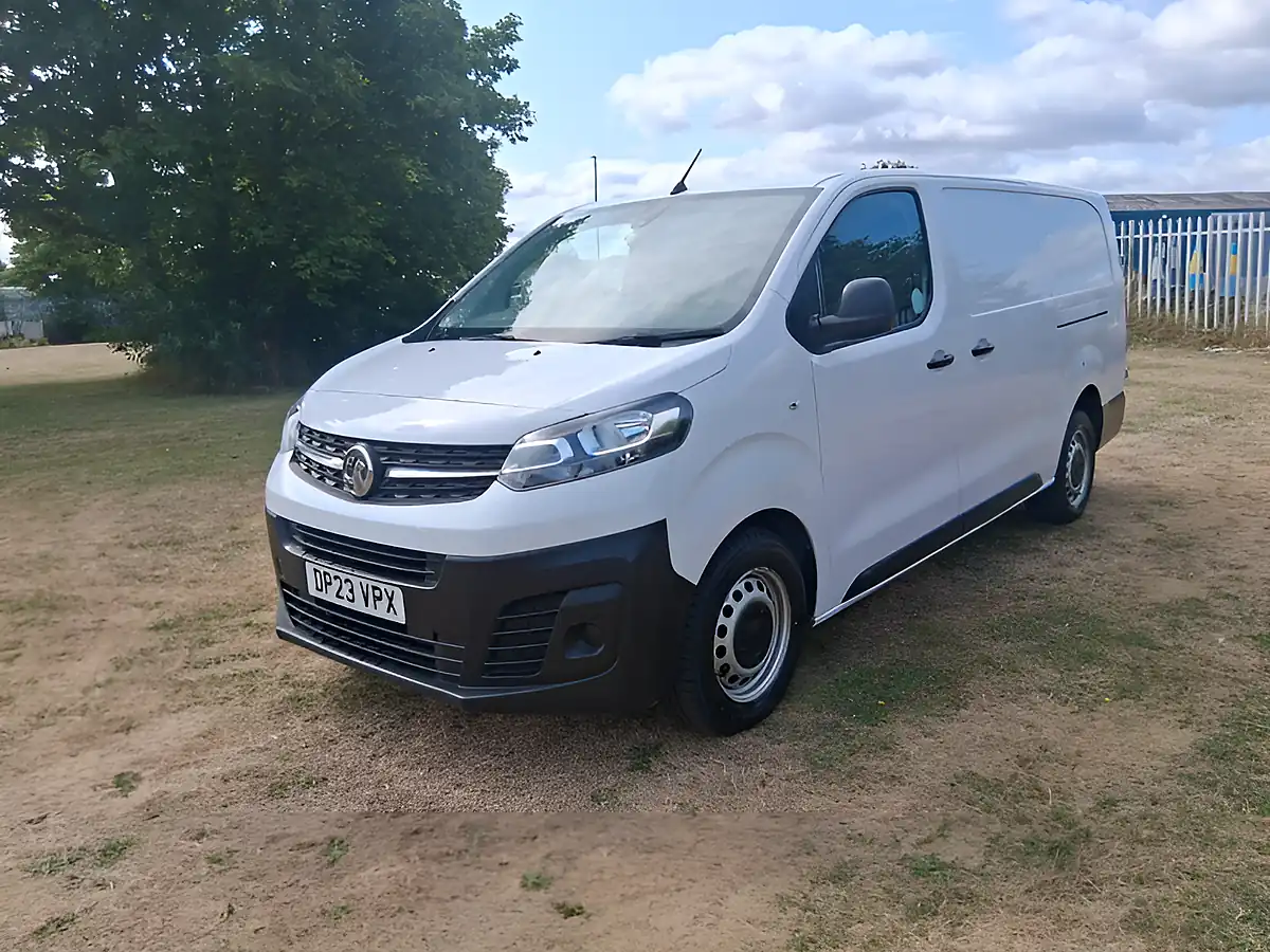 Used 2023 Vauxhall Vivaro Prime White - Front View