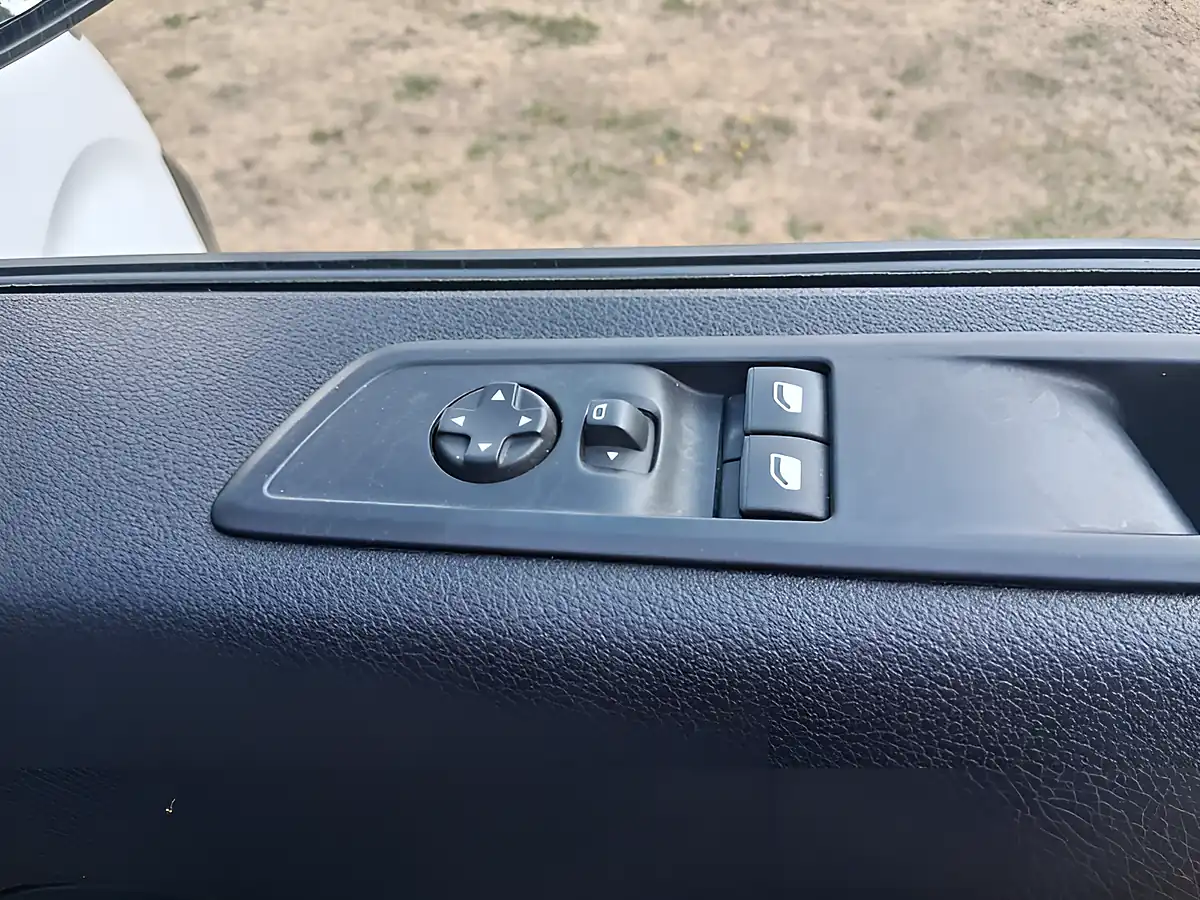 Used 2023 Vauxhall Vivaro Prime White - Interior and Exterior details 15