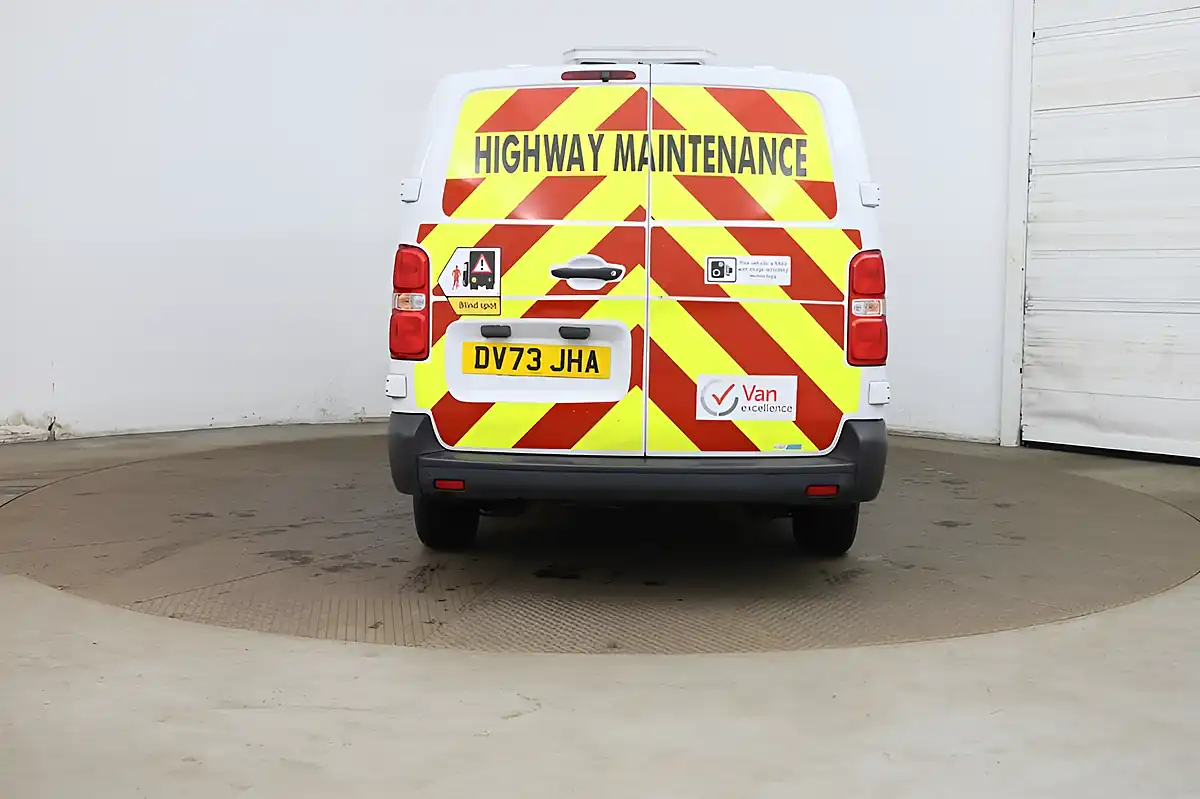 Used 2023 Vauxhall Vivaro Prime White - Interior and Exterior details 6
