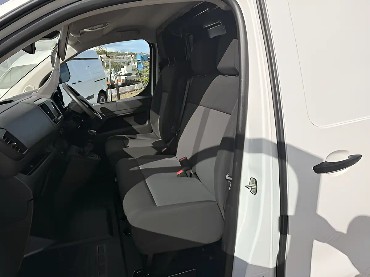 Used 2023 Vauxhall Vivaro Prime White - Interior and Exterior details 13