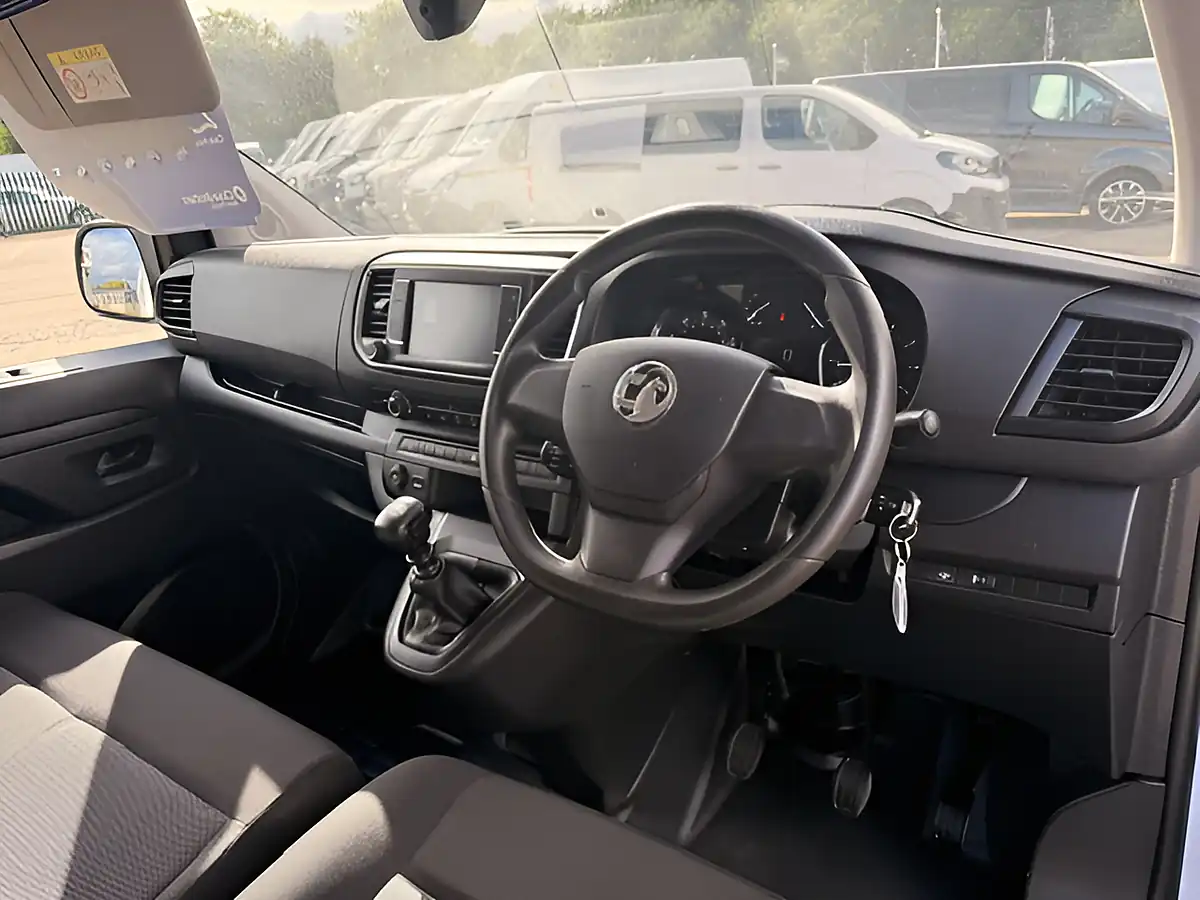 Used 2023 Vauxhall Vivaro Prime White - Interior and Exterior details 15