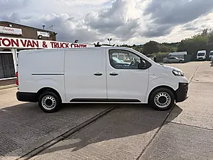 Used 2023 Vauxhall Vivaro Prime White - Interior and Exterior details 2