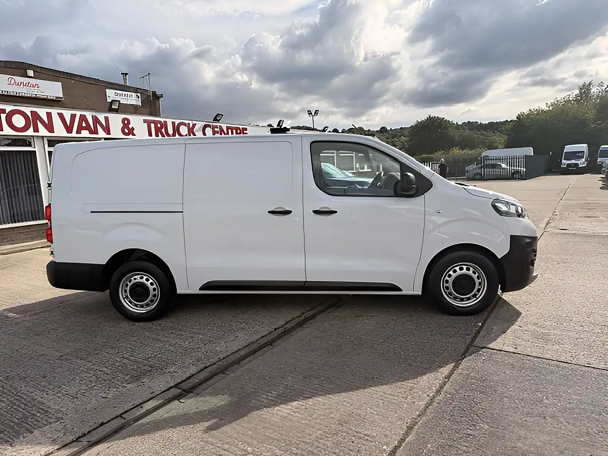 Used 2023 Vauxhall Vivaro Prime White - Interior and Exterior details 2