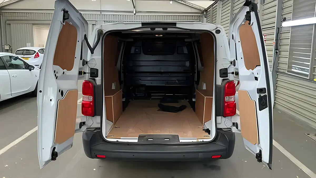 Used 2023 Vauxhall Vivaro Prime White - Interior and Exterior details 7