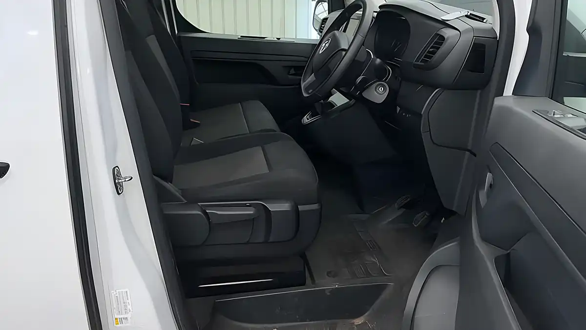 Used 2023 Vauxhall Vivaro Prime White - Interior and Exterior details 11