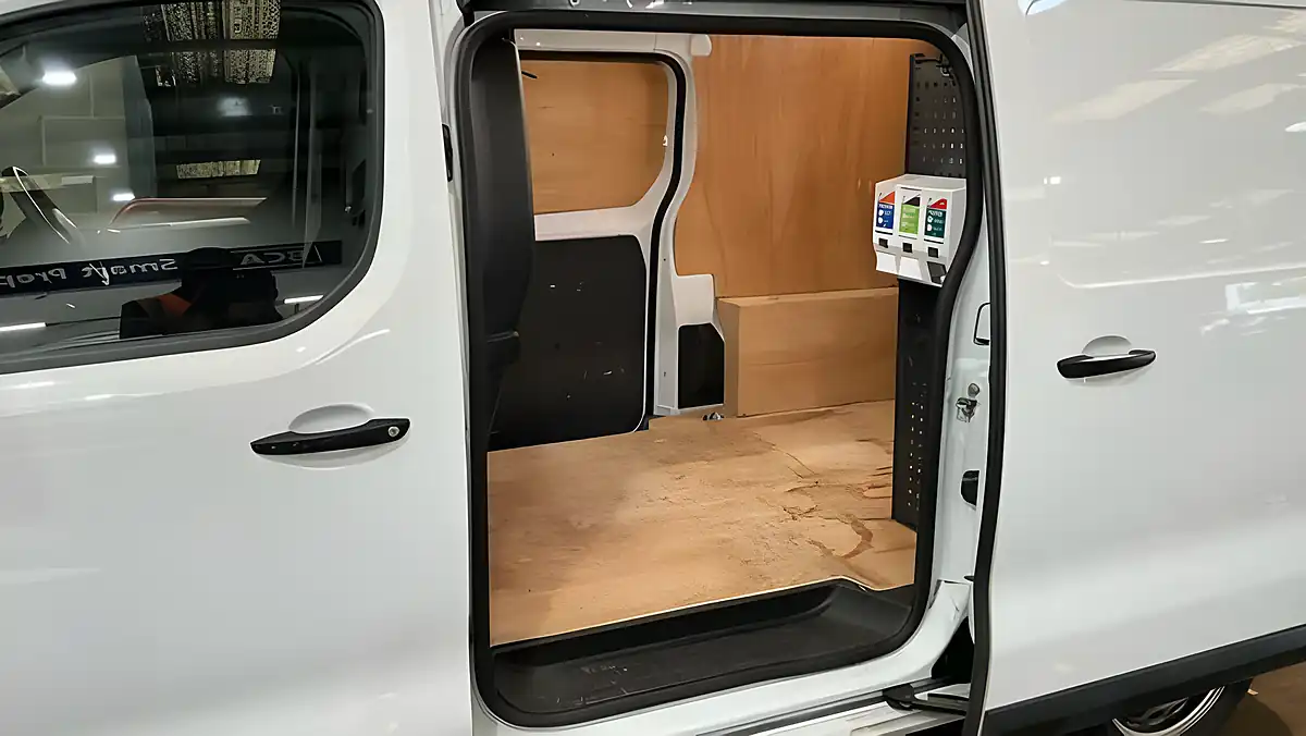 Used 2023 Vauxhall Vivaro Prime White - Interior and Exterior details 10