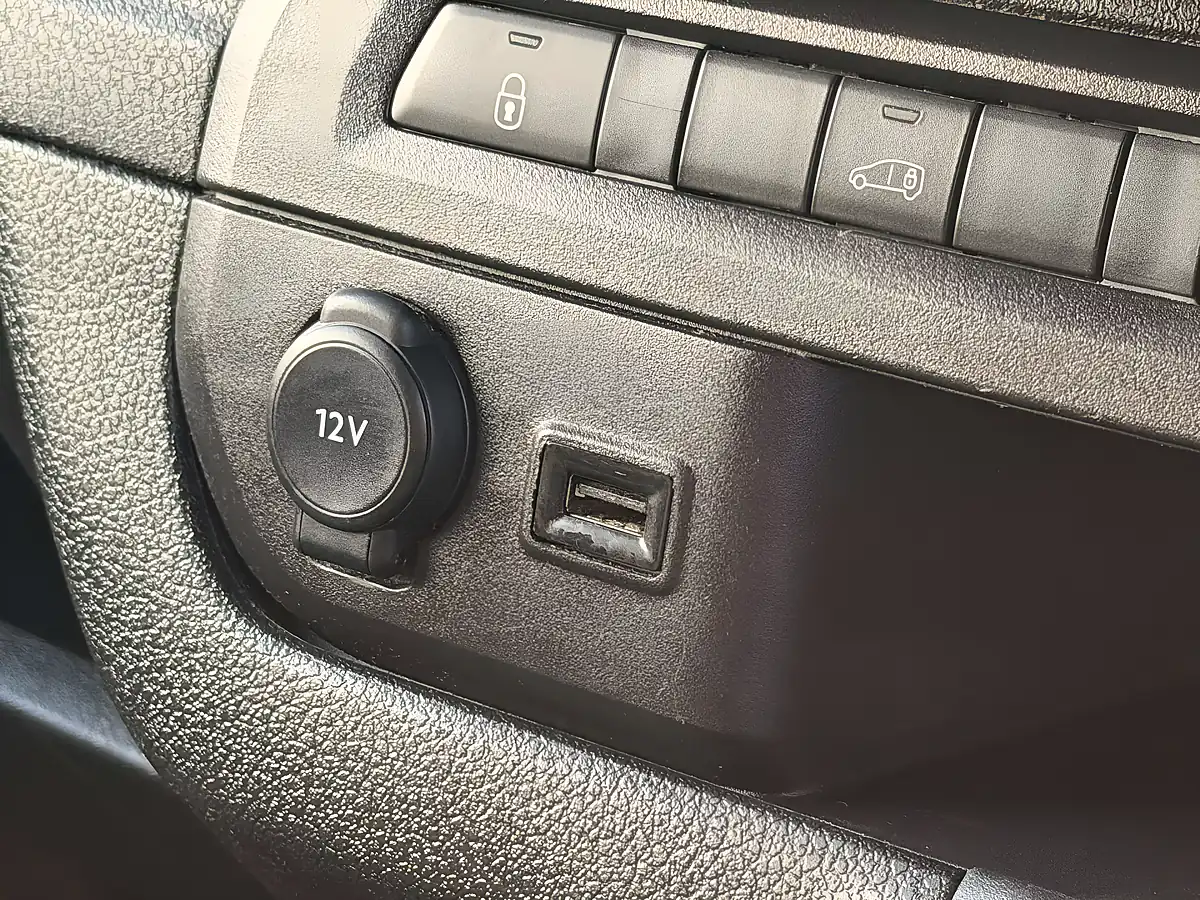 Used 2023 Vauxhall Vivaro Prime White - Interior and Exterior details 17