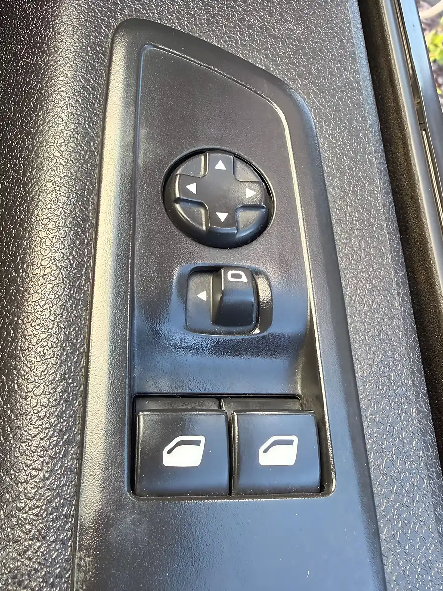Used 2023 Vauxhall Vivaro Prime White - Interior and Exterior details 19