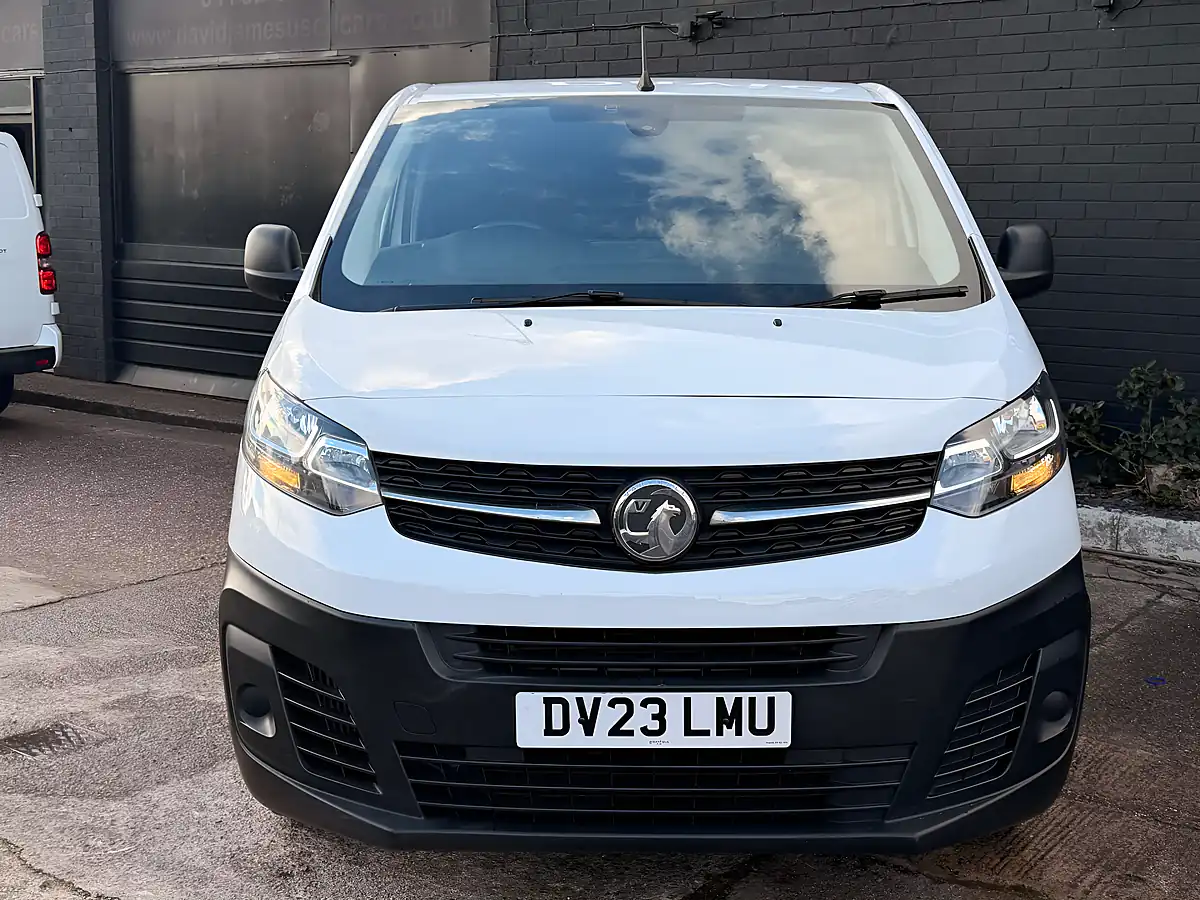 Used 2023 Vauxhall Vivaro Prime White - Interior and Exterior details 4