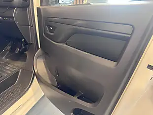 Used 2023 Vauxhall Vivaro Prime White - Interior and Exterior details 17