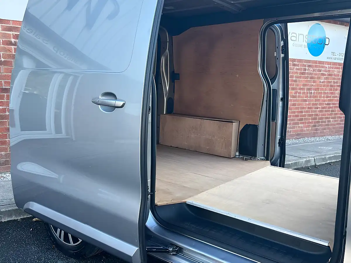 Used 2023 Vauxhall Vivaro Pro Grey - Interior and Exterior details 12