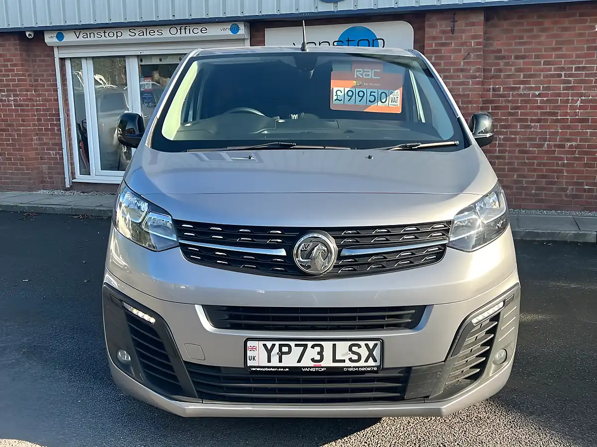 Used 2023 Vauxhall Vivaro Pro Grey - Interior and Exterior details 4