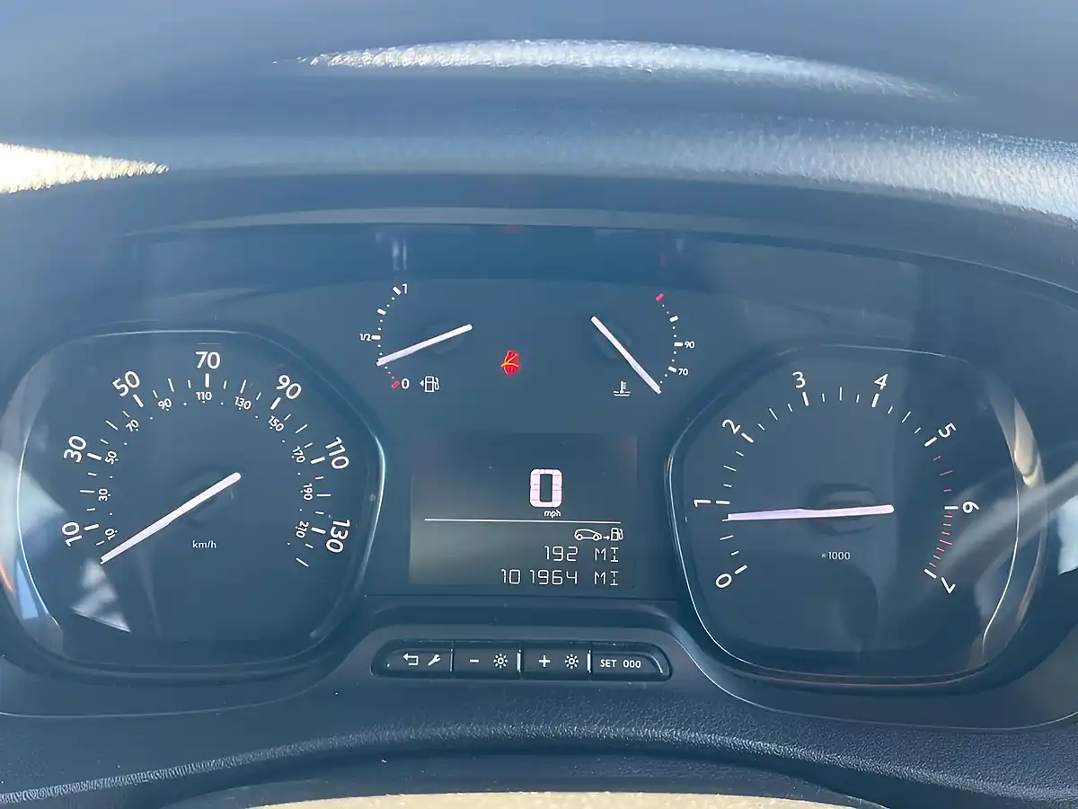 Used 2023 Vauxhall Vivaro Pro Grey - Interior and Exterior details 9