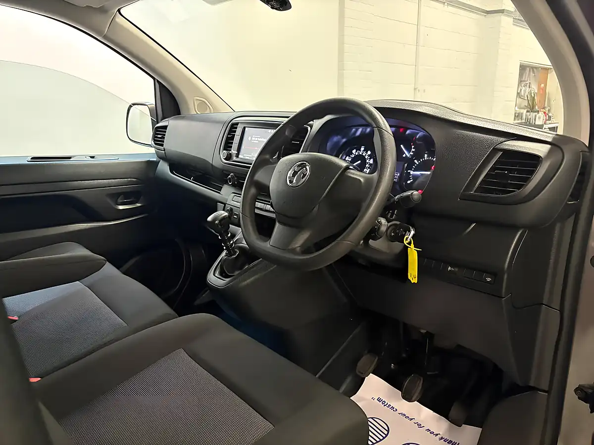 Used 2023 Vauxhall Vivaro Pro Grey - Interior and Exterior details 13